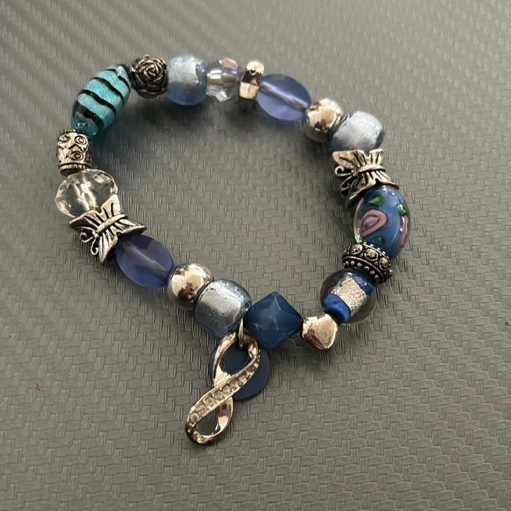 5/$10 
Breast cancer bracelet